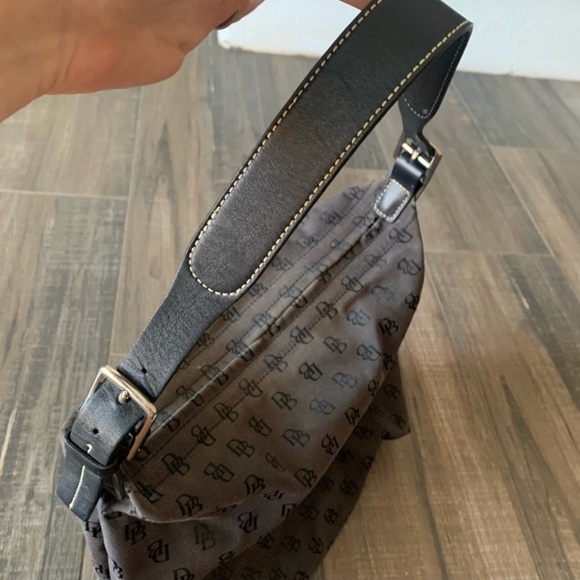 Dooney and Bourke vintage monogram purse - Picture 2 of 16